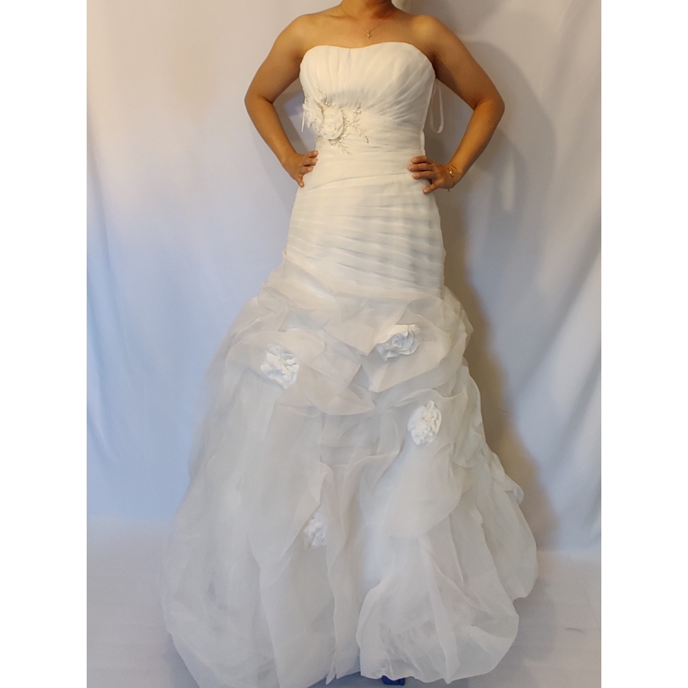 Private Label By G NWOT Wedding White Dress